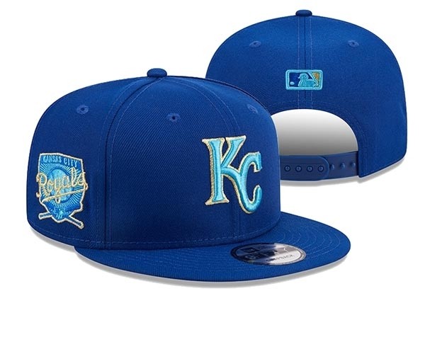 CapsMLBKCRoyals2001