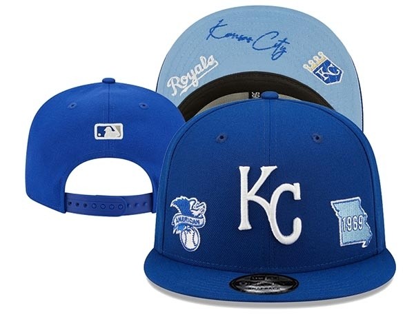 CapsMLBKCRoyals2002