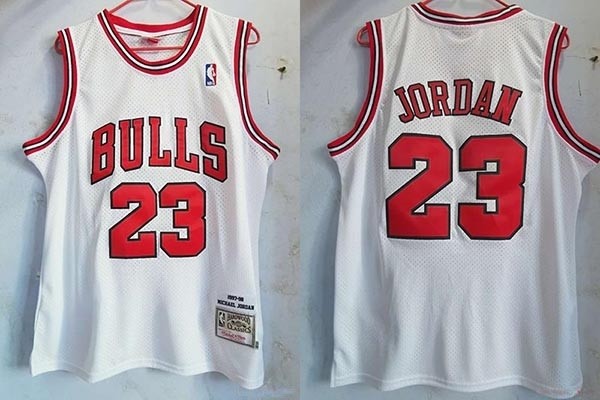 NBA Chicago Bulls #23 Michael Jordan White 1997-98 Hardwood Classics Jersey