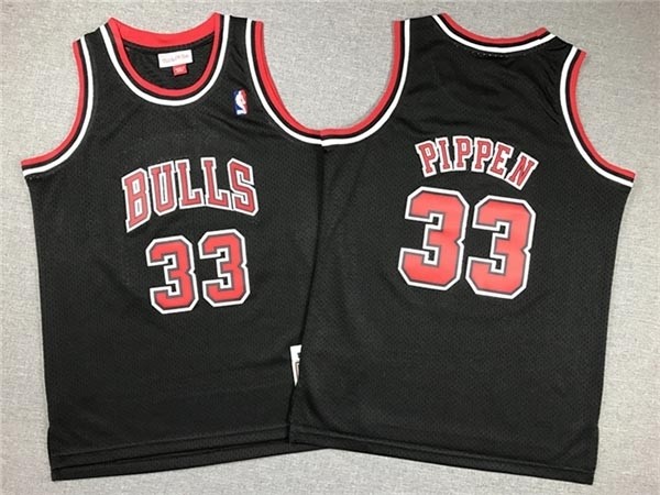 Men's Chicago Bulls #33 Scottie Pippen Black 1997-98 Red Hardwood Classics Jersey