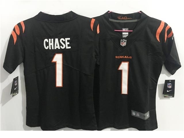 Women's Cincinnati Bengals #1 Ja'Marr Chase 2021 Black Vapor Limited Jersey