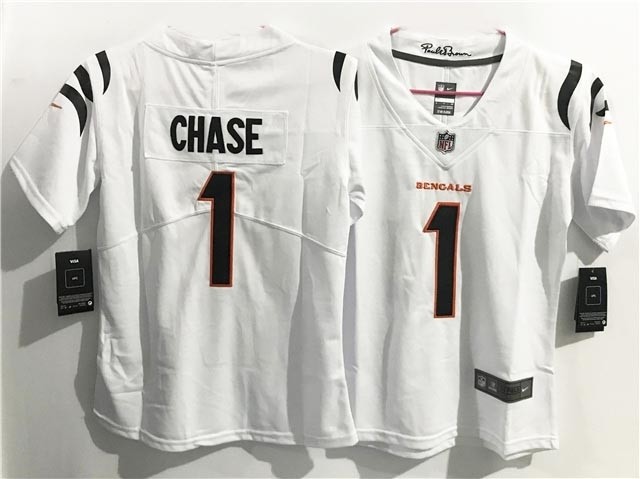 Women's Cincinnati Bengals #1 Ja'Marr Chase 2021 White Vapor Limited Jersey